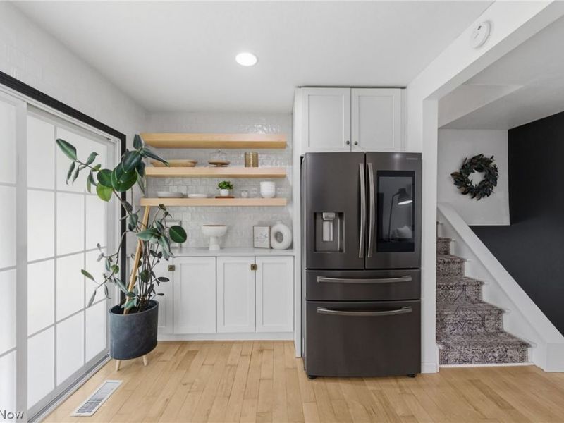 5820 Parkview Lane, Fairview Park, OH 44126 Photo 8