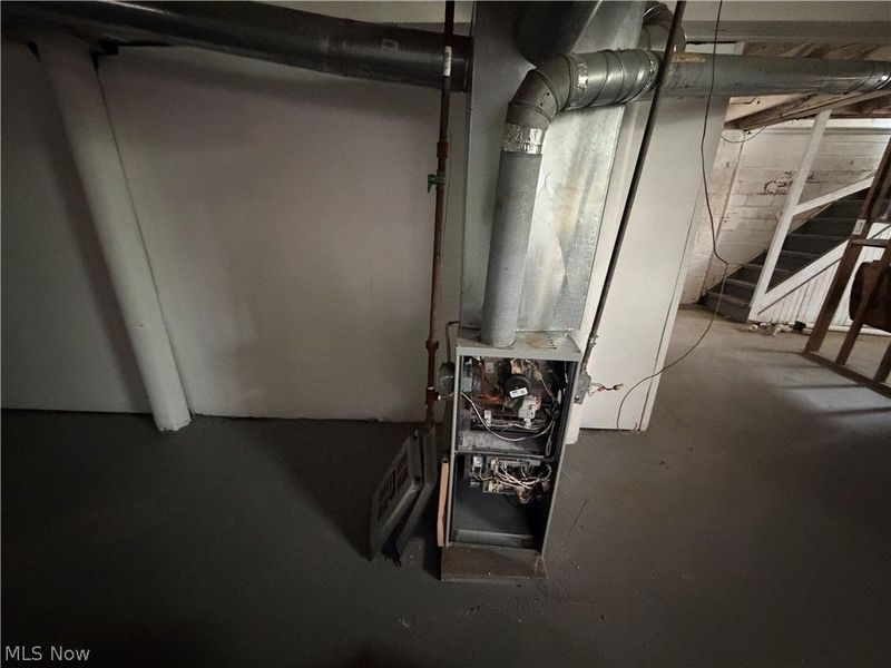 1462 E 133rd Street, East Cleveland, OH 44112 Photo 8