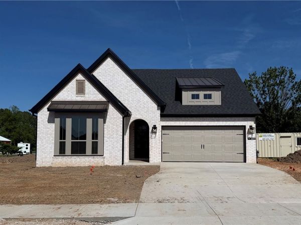 3103 14th Street , Rogers, AR 72758