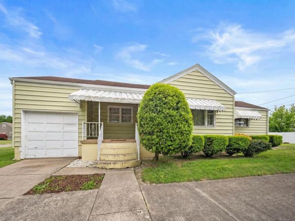 922 Pleasant Street, Ironton, OH 45638