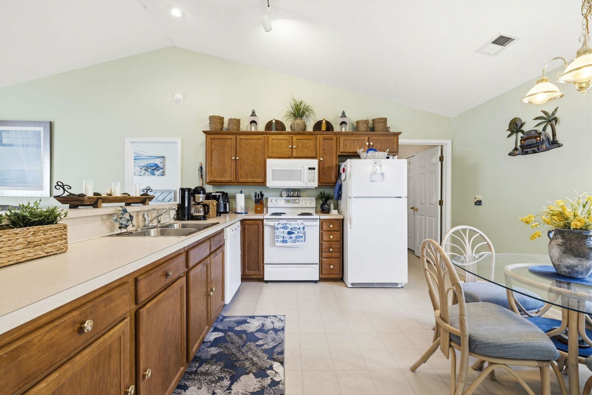 4196 Wrens Crossing Photo 11