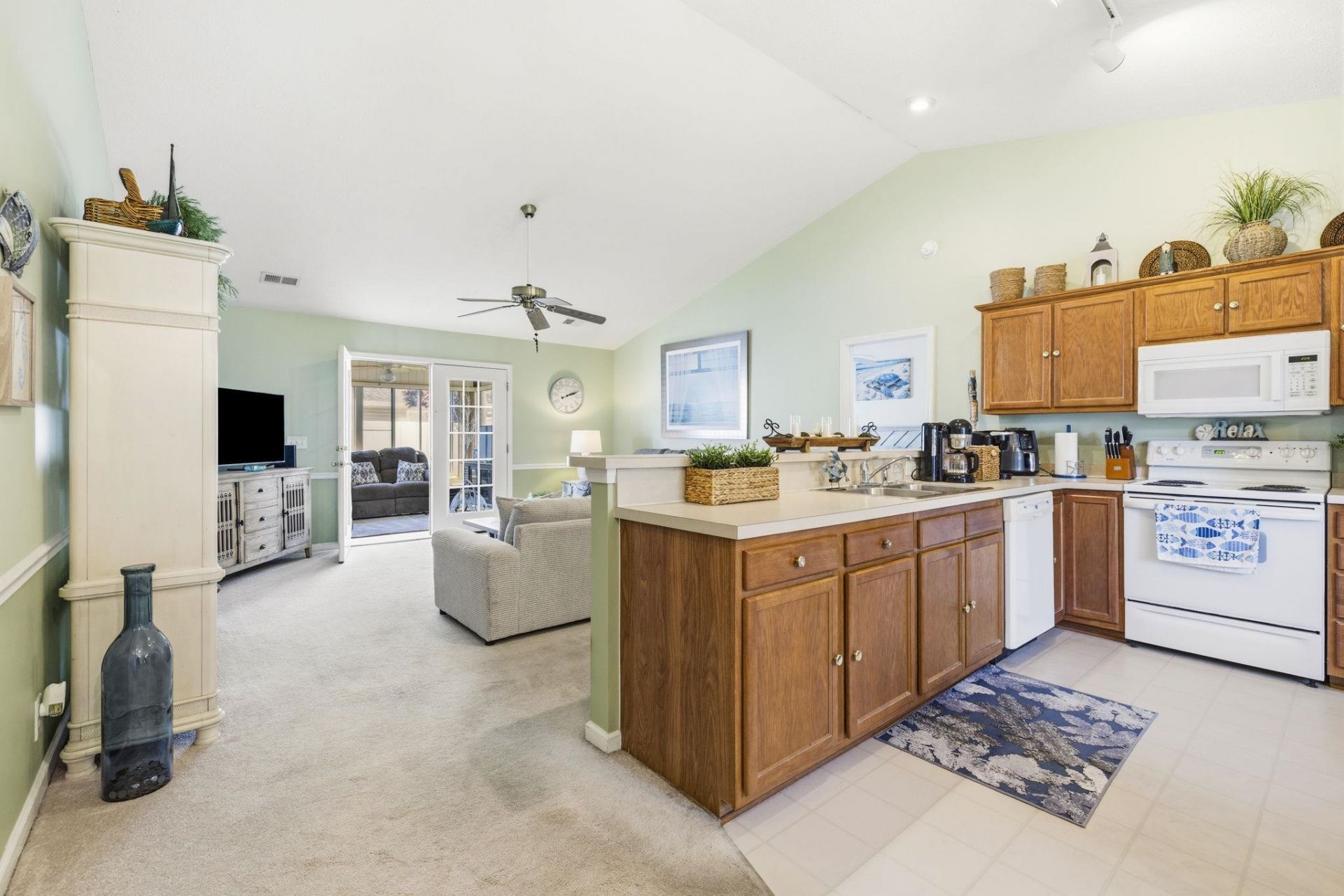 4196 Wrens Crossing Photo 12