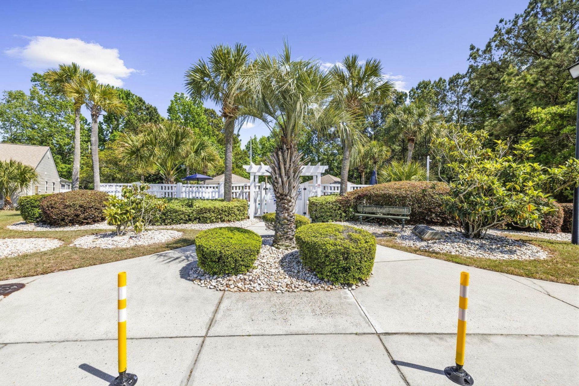 4196 Wrens Crossing Photo 32