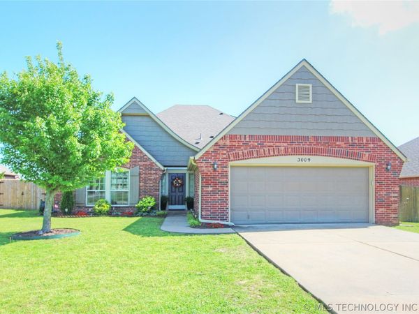 3009 Lincoln Road , Bartlesville, OK 74006