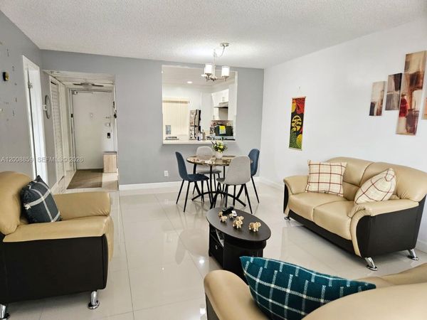 8818 W Mcnab Rd, Unit 303, Tamarac, FL 33321