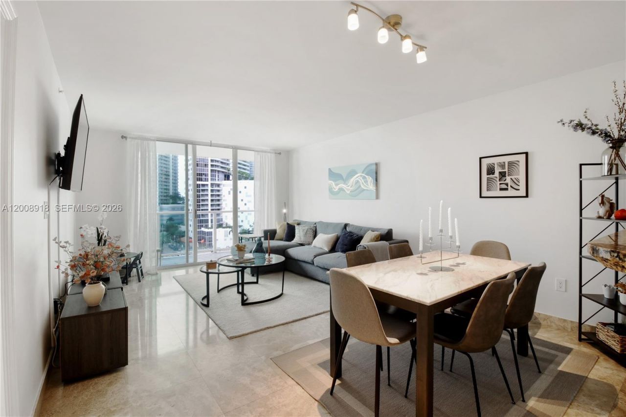 1155 S Brickell Bay Dr , Unit 805, Miami, FL 33131 Photo