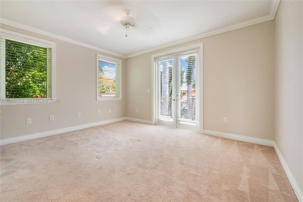 13680 Deering Bay Dr, Unit 13680, Coral Gables, FL 33158 Photo