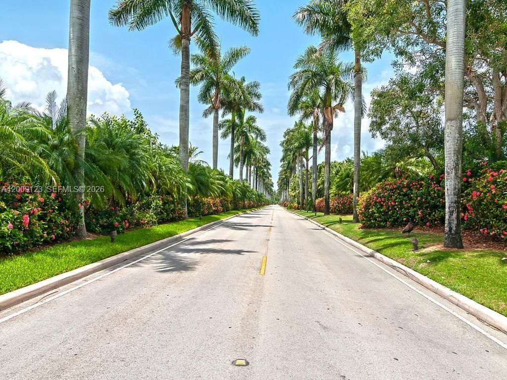 13680 Deering Bay Dr, Unit 13680, Coral Gables, FL 33158 Photo