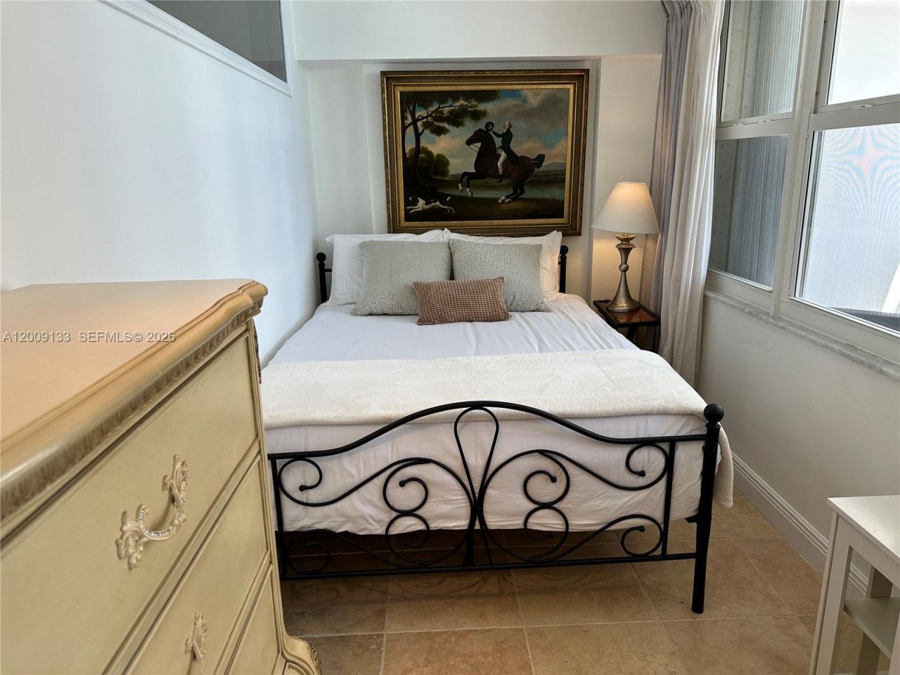 6039 Collins Ave, Unit 1510, Miami Beach, FL 33140 Photo