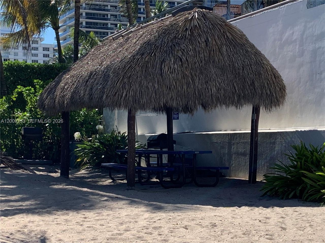 6039 Collins Ave, Unit 1510, Miami Beach, FL 33140 Photo