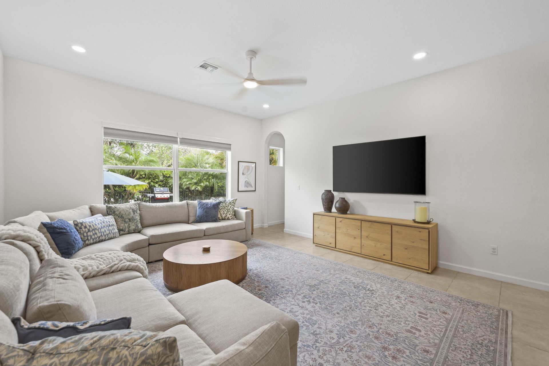 9387 Silent Oak Circle, West Palm Beach, FL 33411 Photo