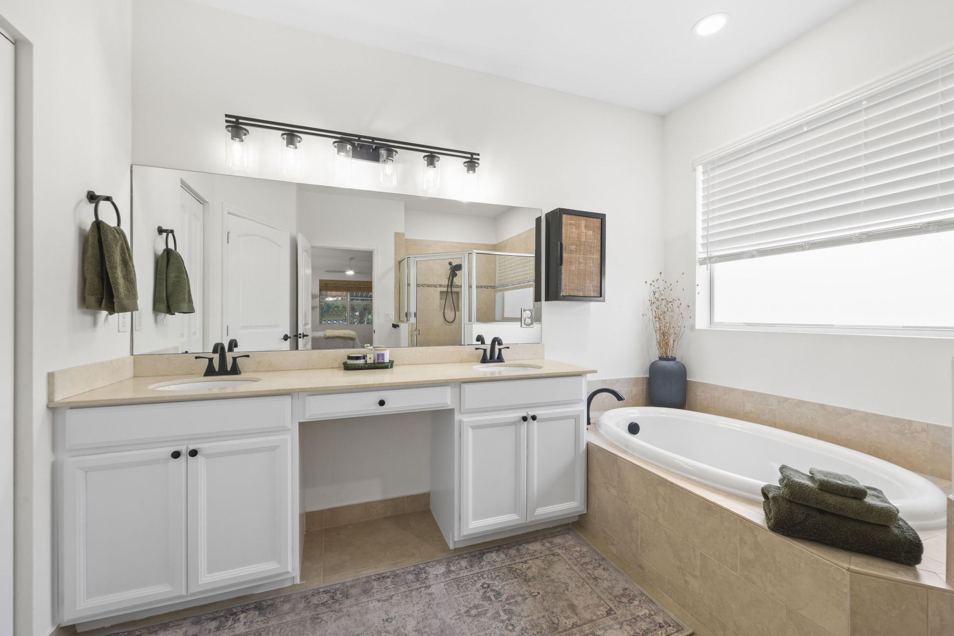 9387 Silent Oak Circle, West Palm Beach, FL 33411 Photo