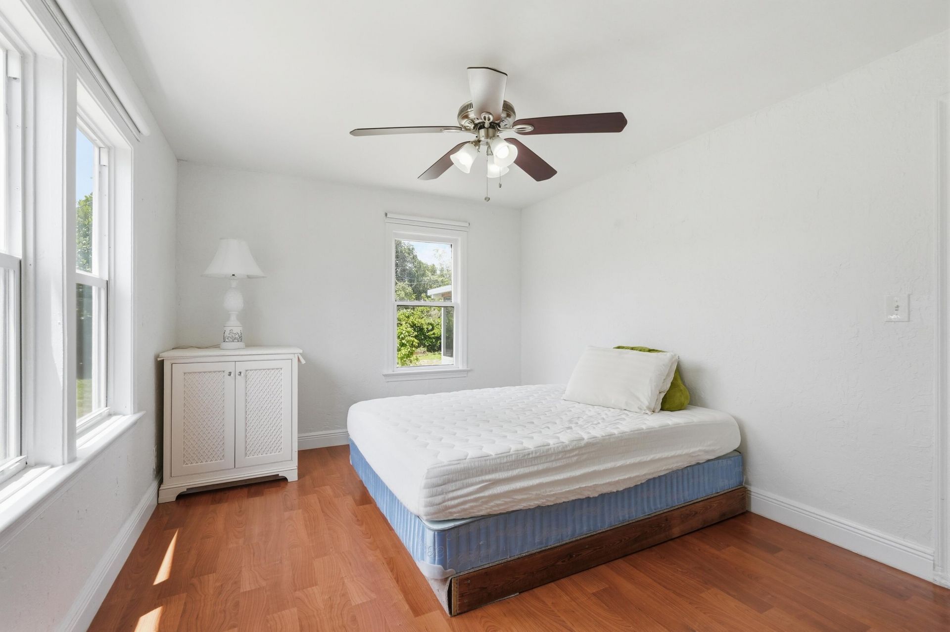 683 Mercury Street, West Palm Beach, FL 33406 Photo