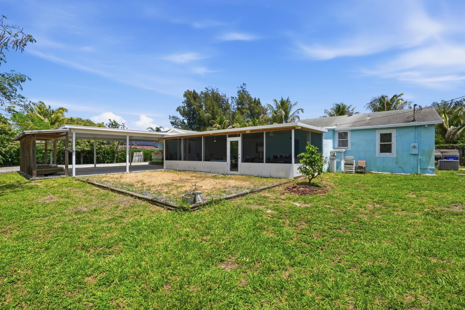 683 Mercury Street, West Palm Beach, FL 33406 Photo