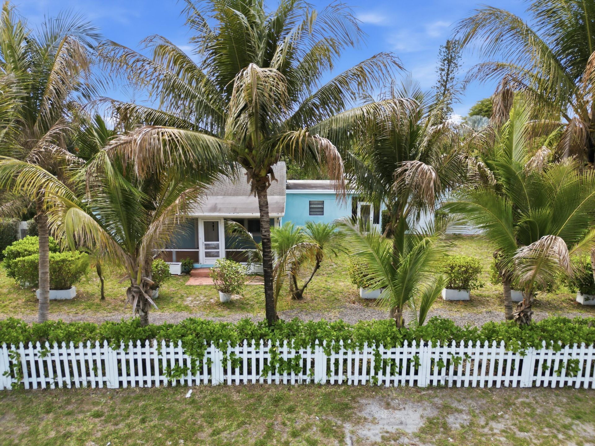683 Mercury Street, West Palm Beach, FL 33406 Photo