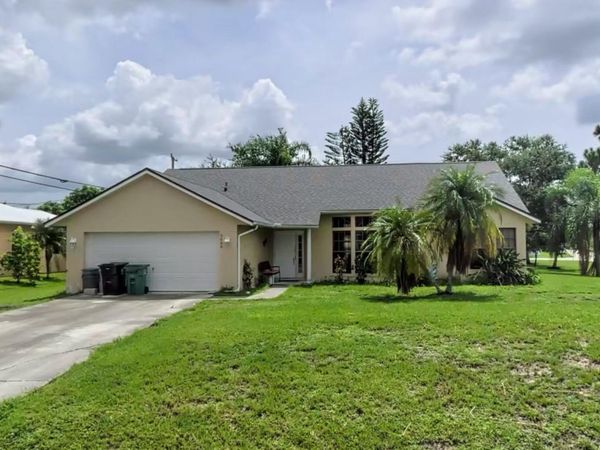 5000 NW Erskin Terrace, Port St. Lucie, FL 34983