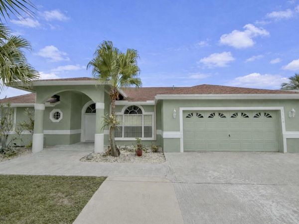 1168 Hatteras Circle, Greenacres, FL 33413