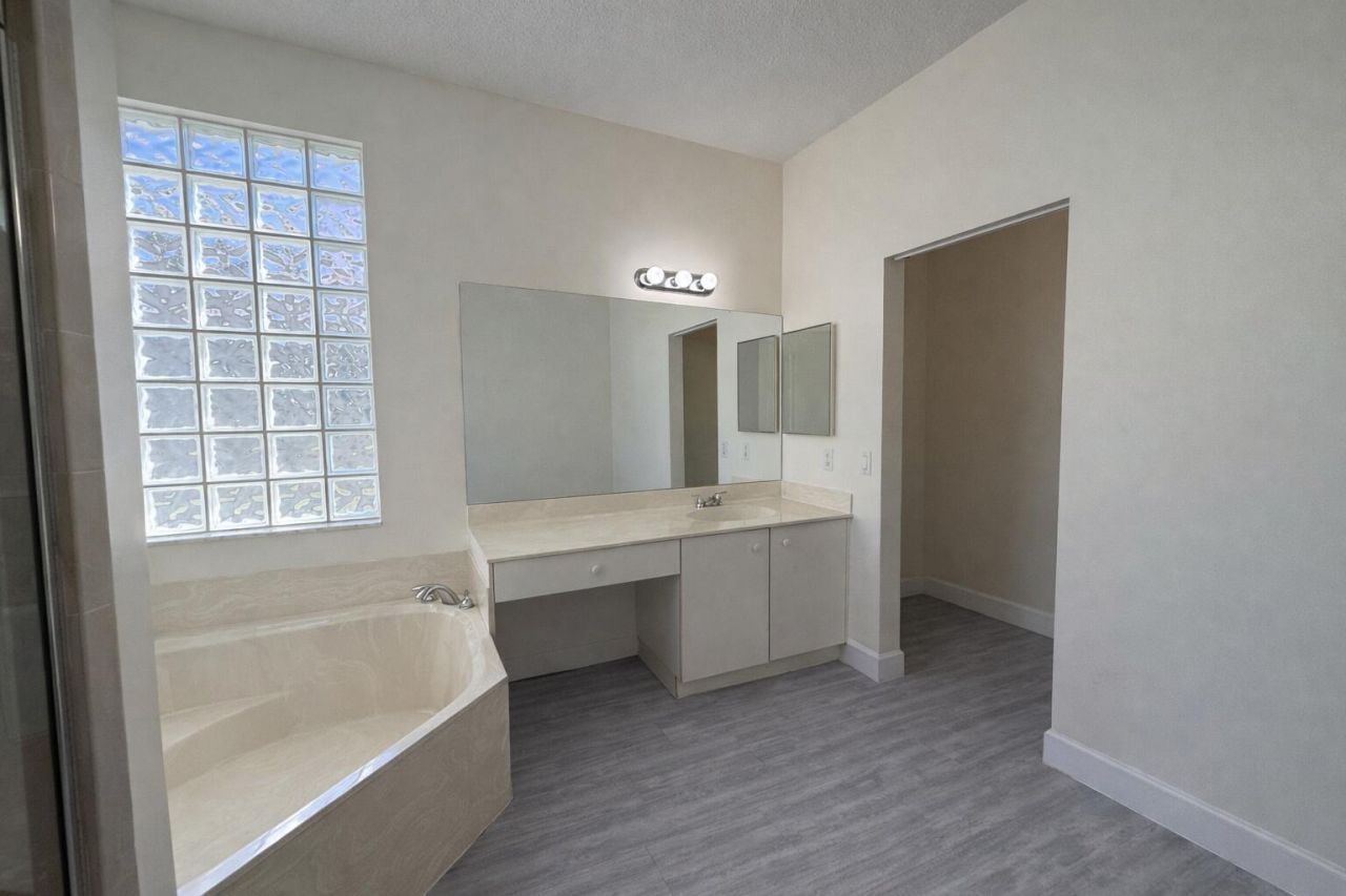 1168 Hatteras Circle, Greenacres, FL 33413 Photo