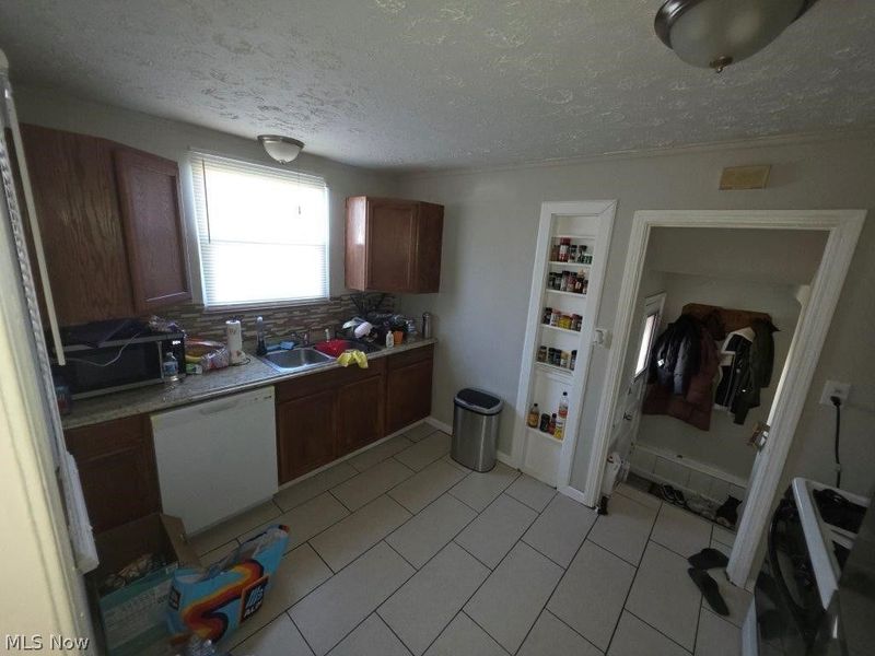 367 E 211th Street, Euclid, OH 44123 Photo 12