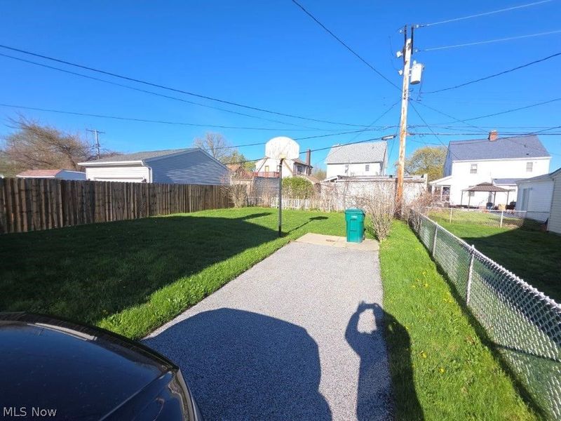 367 E 211th Street, Euclid, OH 44123 Photo 4