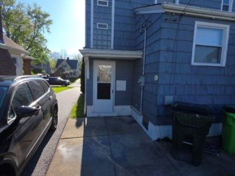 367 E 211th Street, Euclid, OH 44123 Photo 6