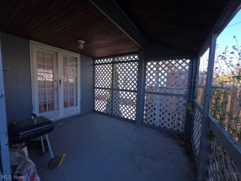 367 E 211th Street, Euclid, OH 44123 Photo 7