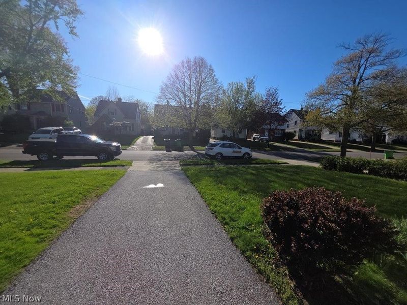 367 E 211th Street, Euclid, OH 44123 Photo 9