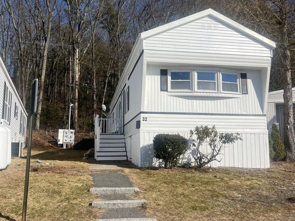 32 Mustang Avenue, Marlborough, MA 01752