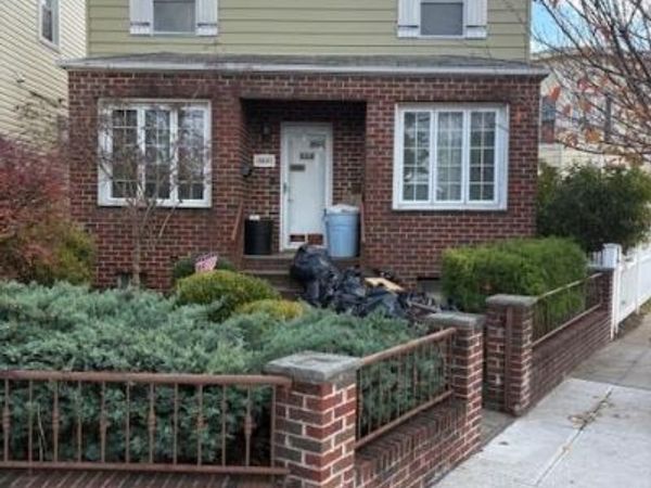 6602 Hull Avenue , Maspeth, NY 11378