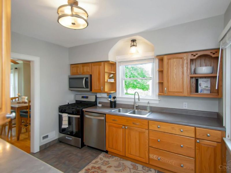 6134 Cherokee Drive, Madeira, OH 45243 Photo 11