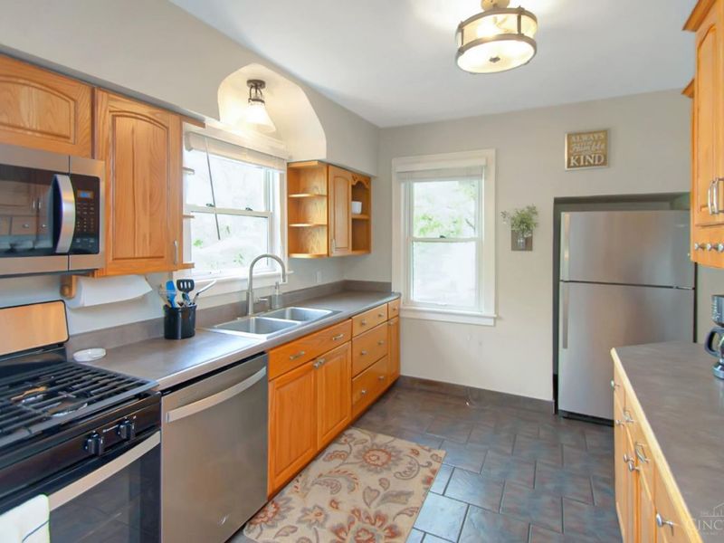 6134 Cherokee Drive, Madeira, OH 45243 Photo 9