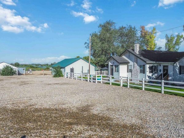 8565 S Ten Mile Rd, Meridian, ID 83642