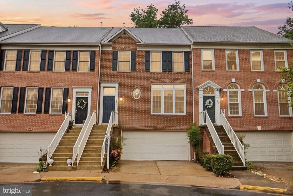 125 Roland Court Sw, Vienna, VA 22180 Main Photo