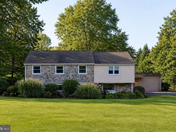 1190 BEAUMONT ROAD , BERWYN, PA 19312