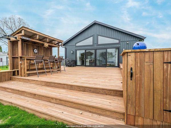 N8805 LAKESHORE DRIVE, Van Dyne, WI 54979