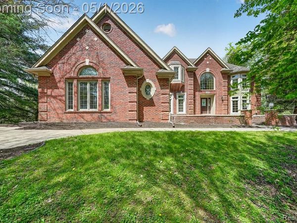 22293 Brockshire Street, Novi, MI 48375