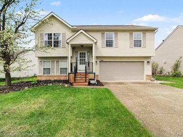 7318 Royal Troon Drive, Ypsilanti Twp, MI 48197