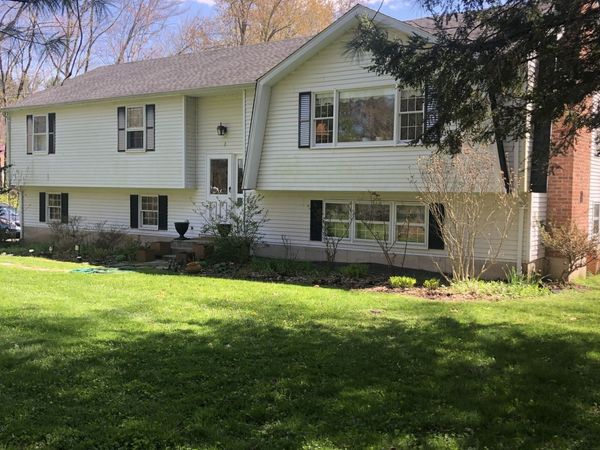 3 Short, Simsbury, CT 06070