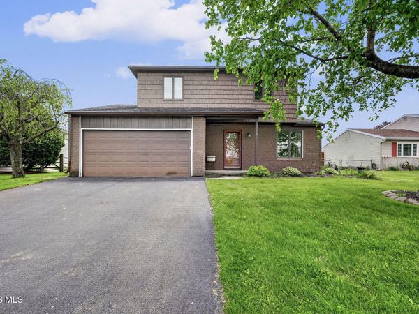 3378 Bordeaux, Northwood, OH 43619