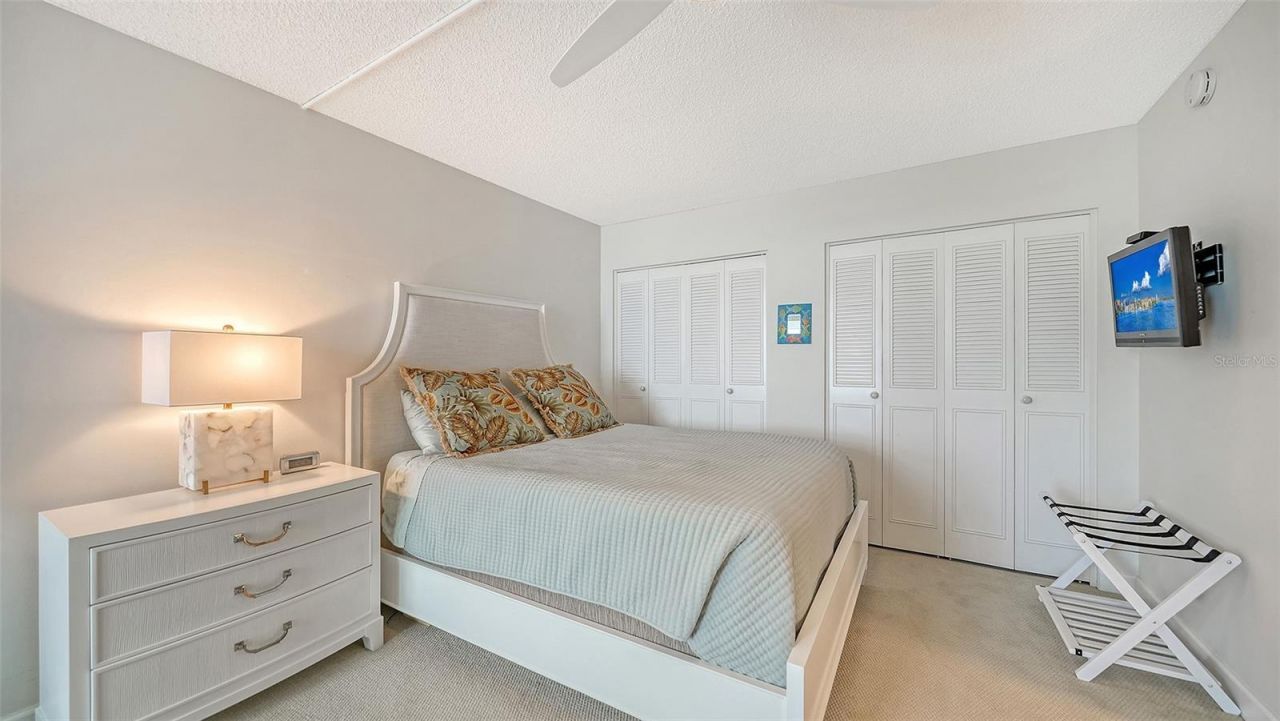 2425 Gulf Of Mexico Drive, Unit 2E, Longboat Key, FL 34228 Photo