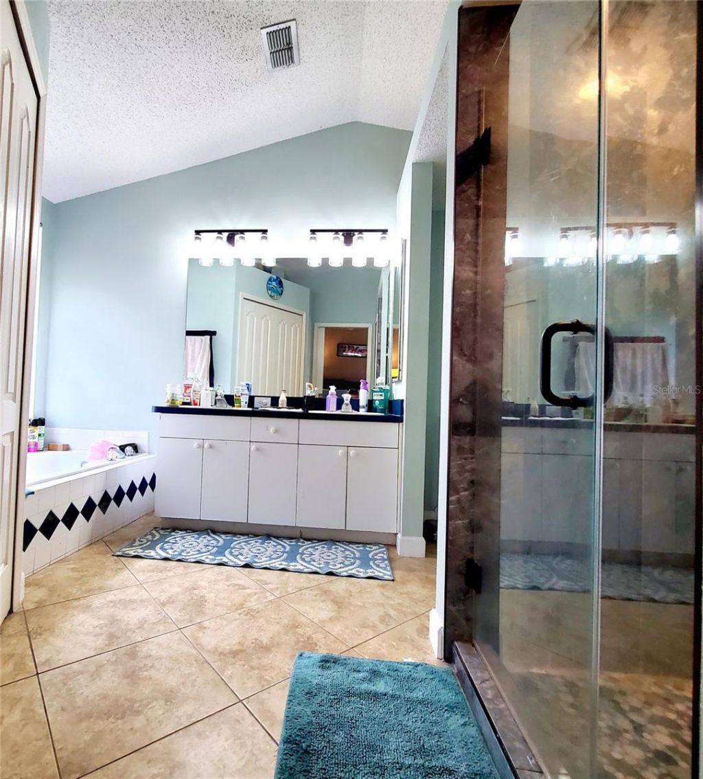 4994 Ridgemoor Circle, Palm Harbor, FL 34685 Photo