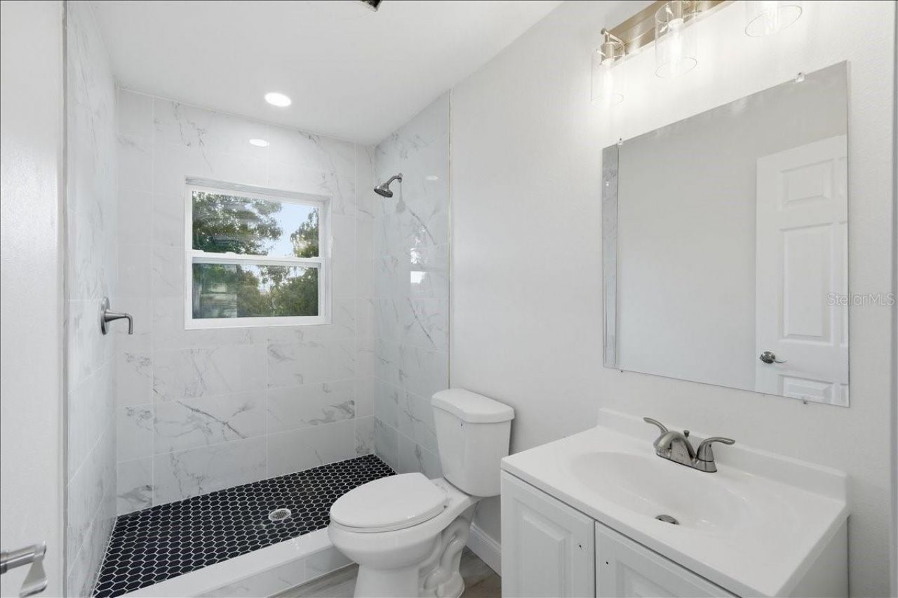 4651 22nd Avenue N, Saint Petersburg, FL 33713 Photo