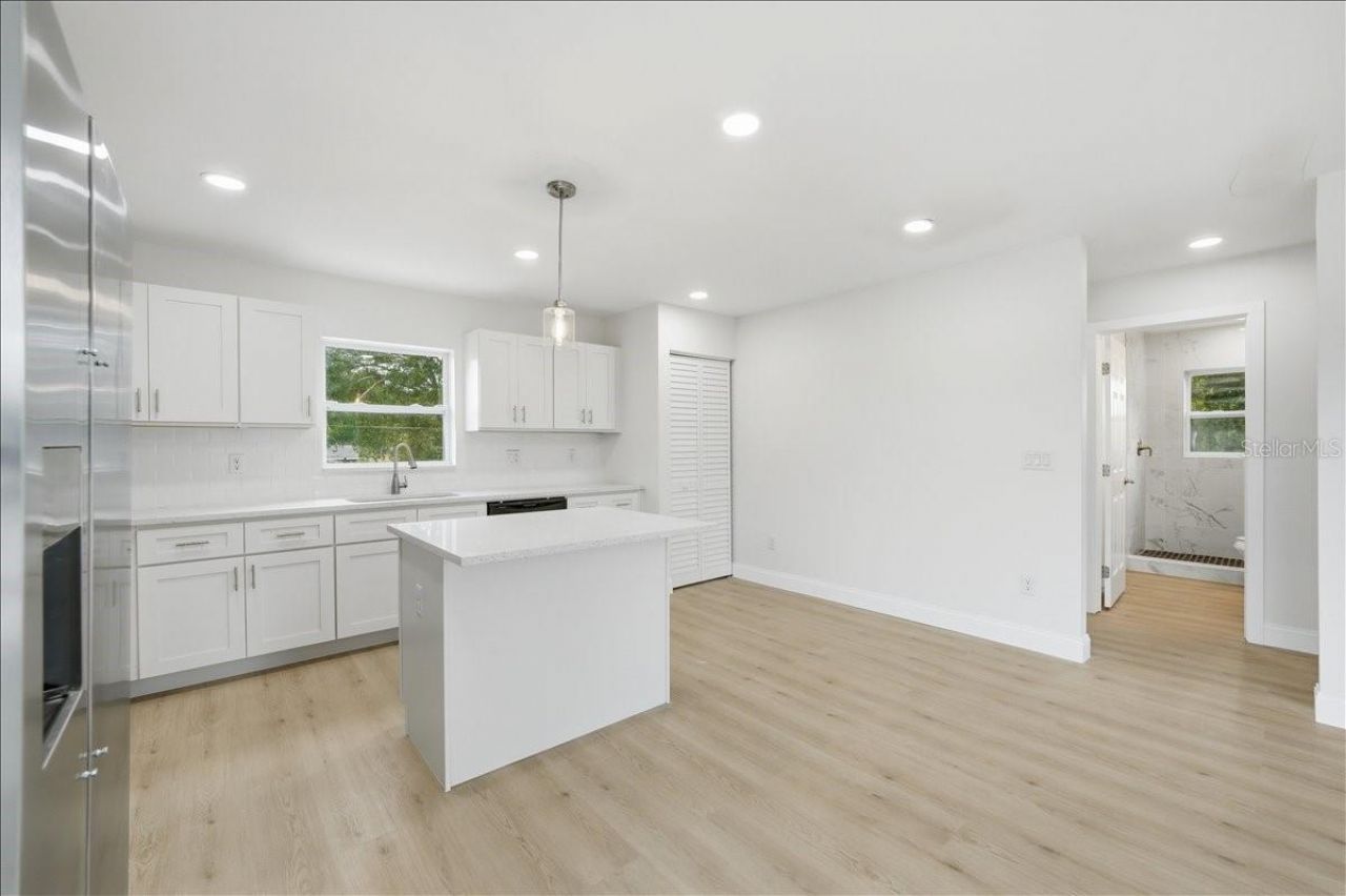 4651 22nd Avenue N, Saint Petersburg, FL 33713 Photo