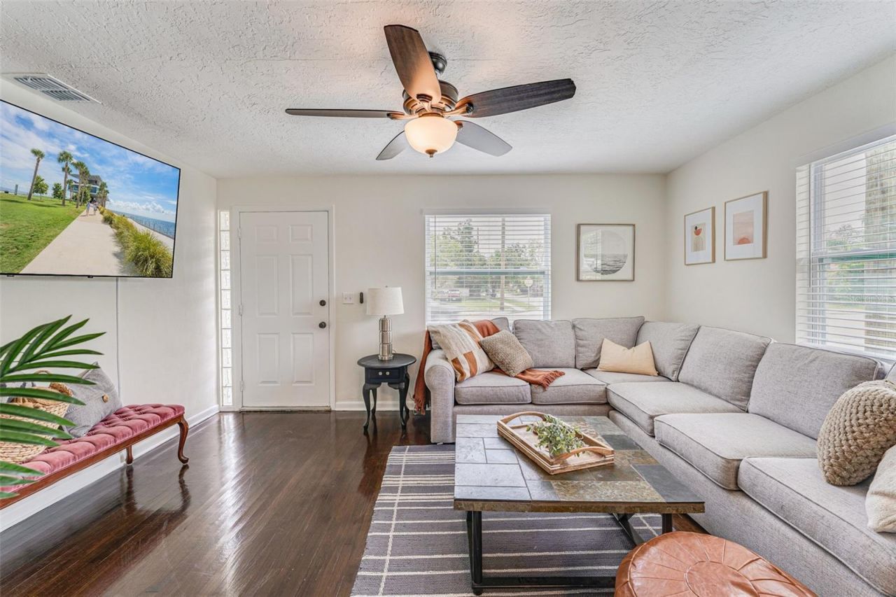 4651 22nd Avenue N, Saint Petersburg, FL 33713 Photo