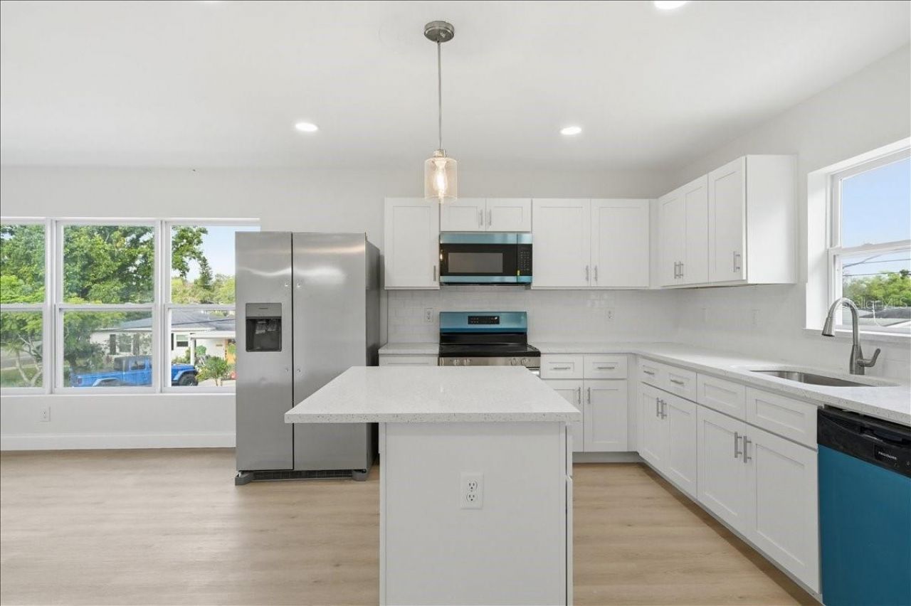 4651 22nd Avenue N, Saint Petersburg, FL 33713 Photo