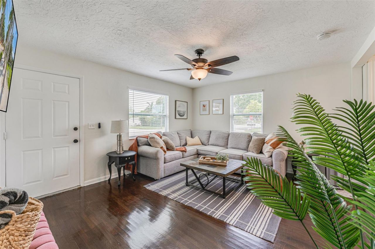 4651 22nd Avenue N, Saint Petersburg, FL 33713 Photo