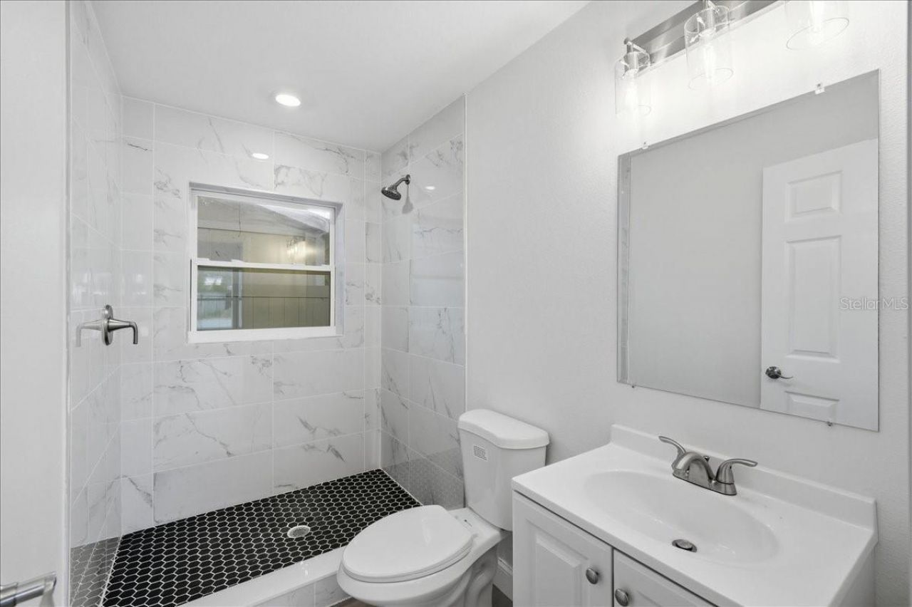 4651 22nd Avenue N, Saint Petersburg, FL 33713 Photo
