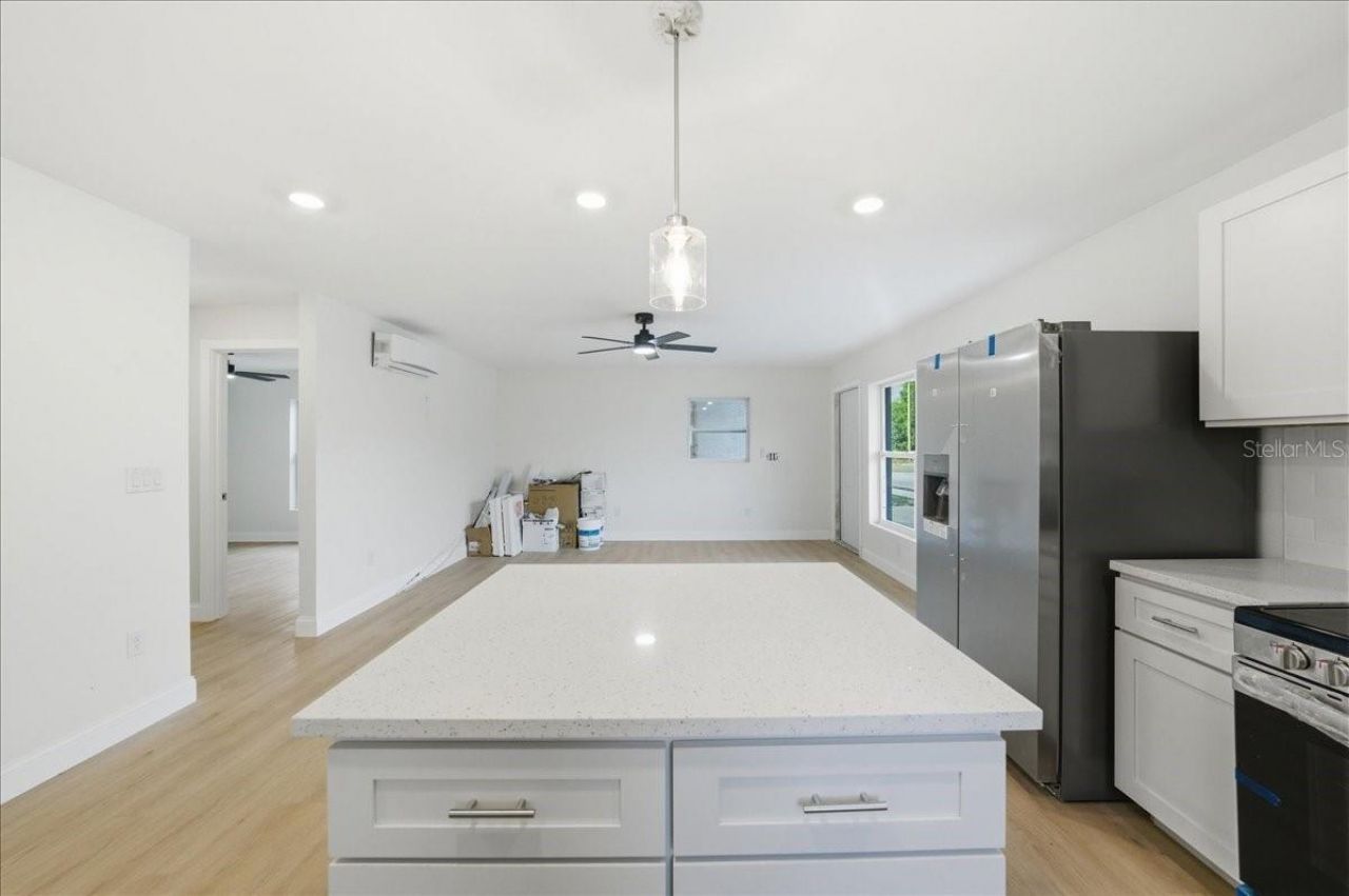 4651 22nd Avenue N, Saint Petersburg, FL 33713 Photo