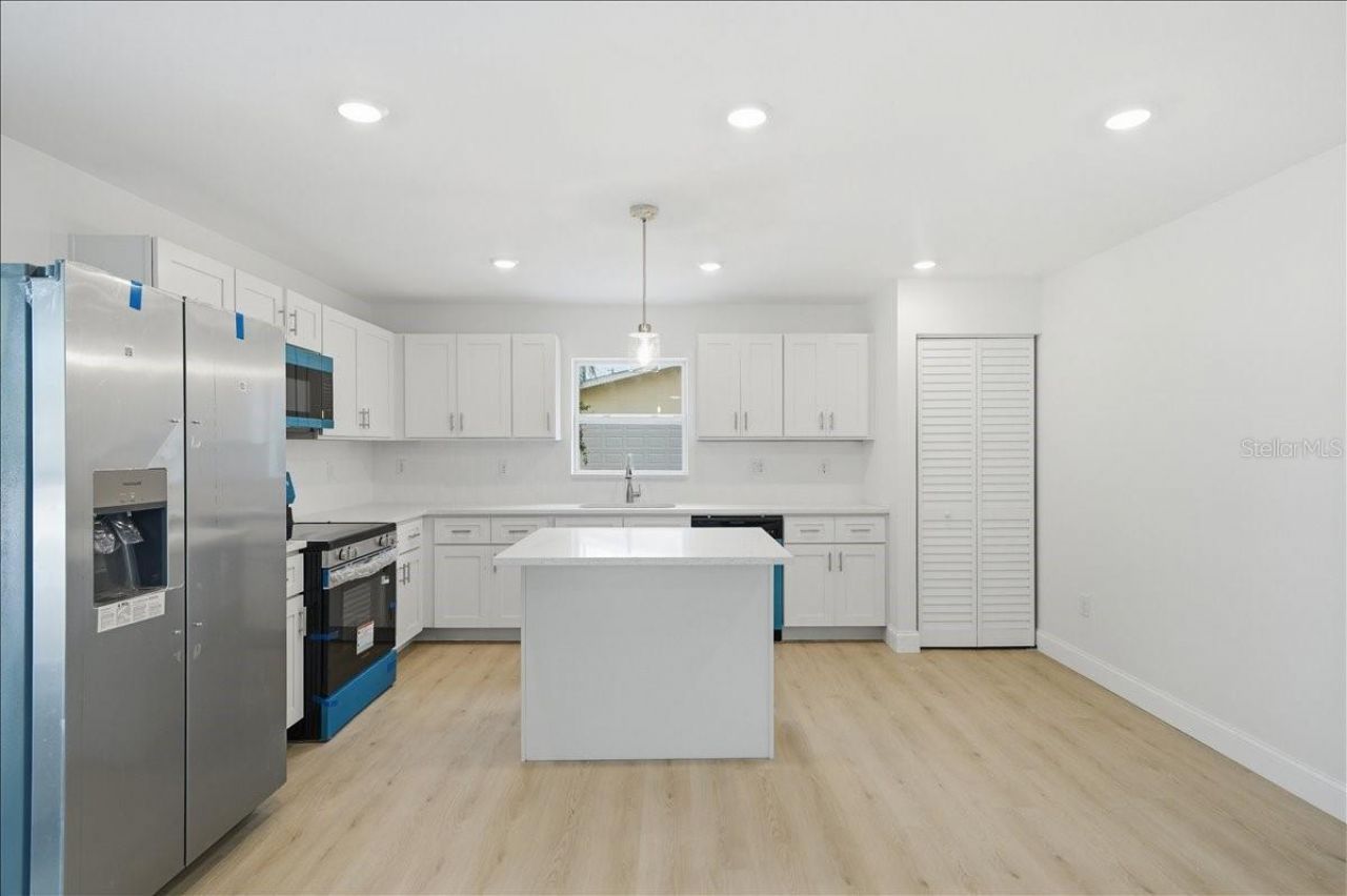 4651 22nd Avenue N, Saint Petersburg, FL 33713 Photo