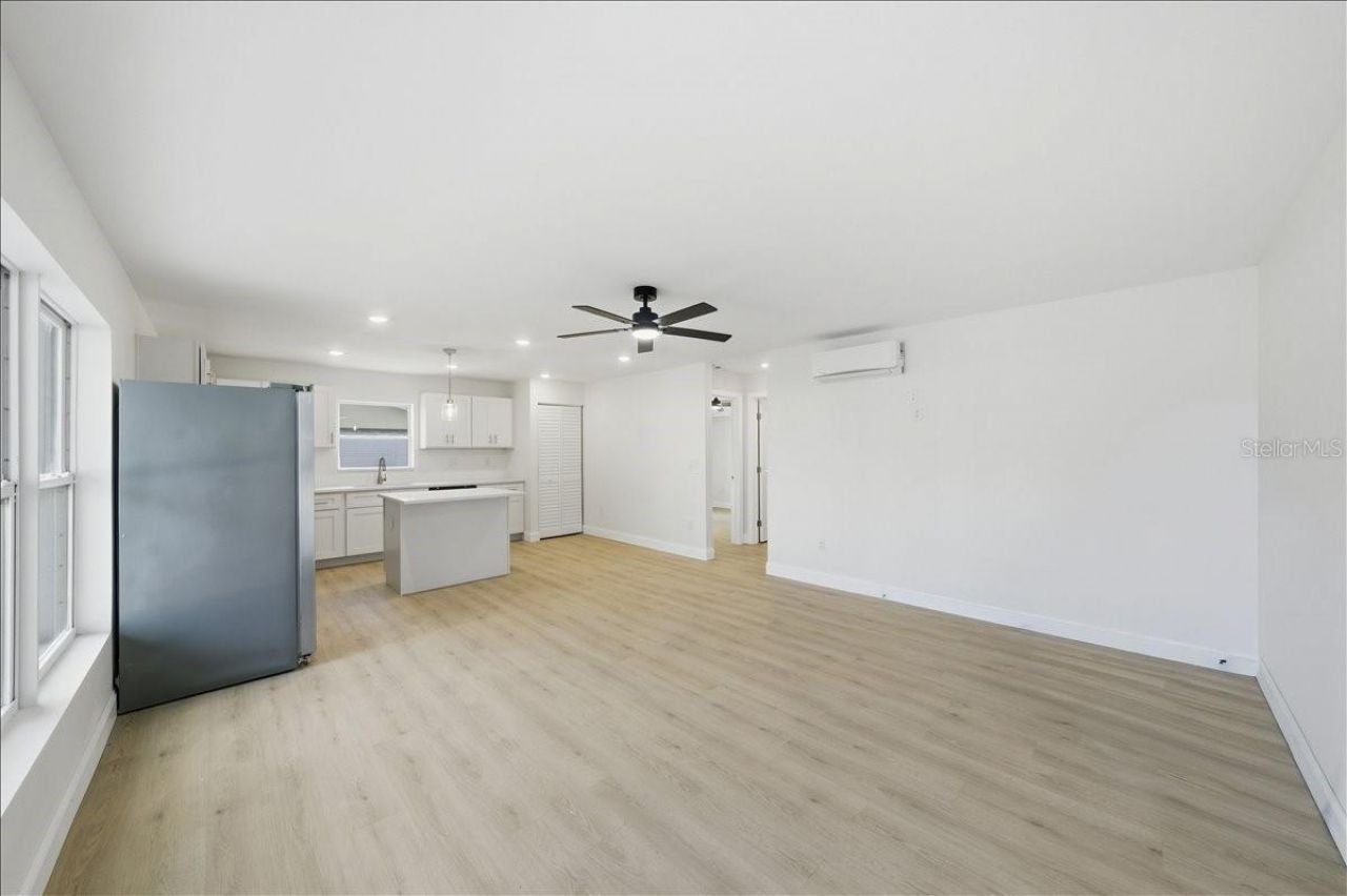 4651 22nd Avenue N, Saint Petersburg, FL 33713 Photo